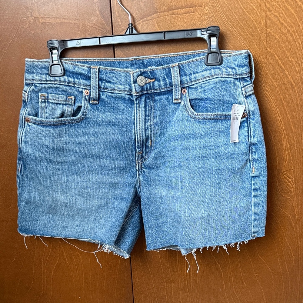 Old Navy Mid-Rise Boyfriend Med Blue Denim Cutoff Shorts NWT Sz 4
